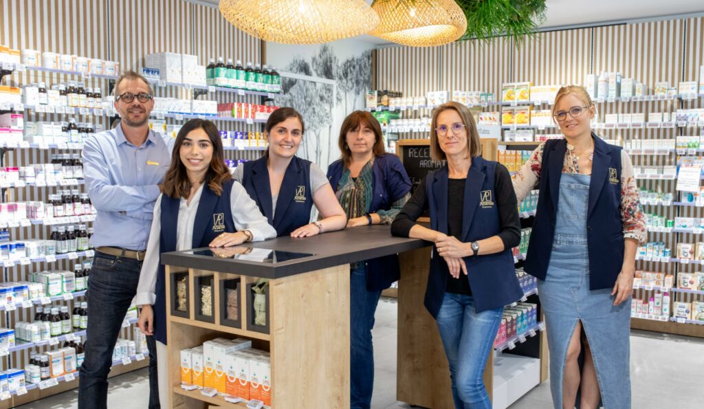 Prime d'ancienneté pharmacie d'officine : pharmacienne au comptoir et gestion de la paie conventionnelle
